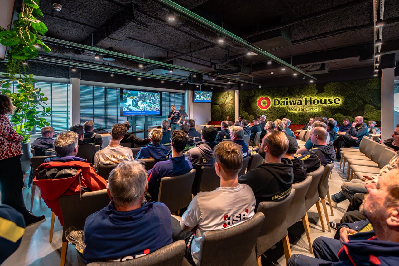 Eventfotografie voor HSB x FC Volendam: presentaties, zaal en vestiging (4 van 9)